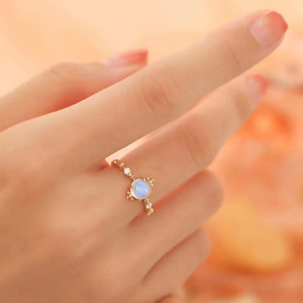 Maxbell Vintage Opal Ring - Timeless Elegance, Luxurious Design, Perfect for Every Occasion